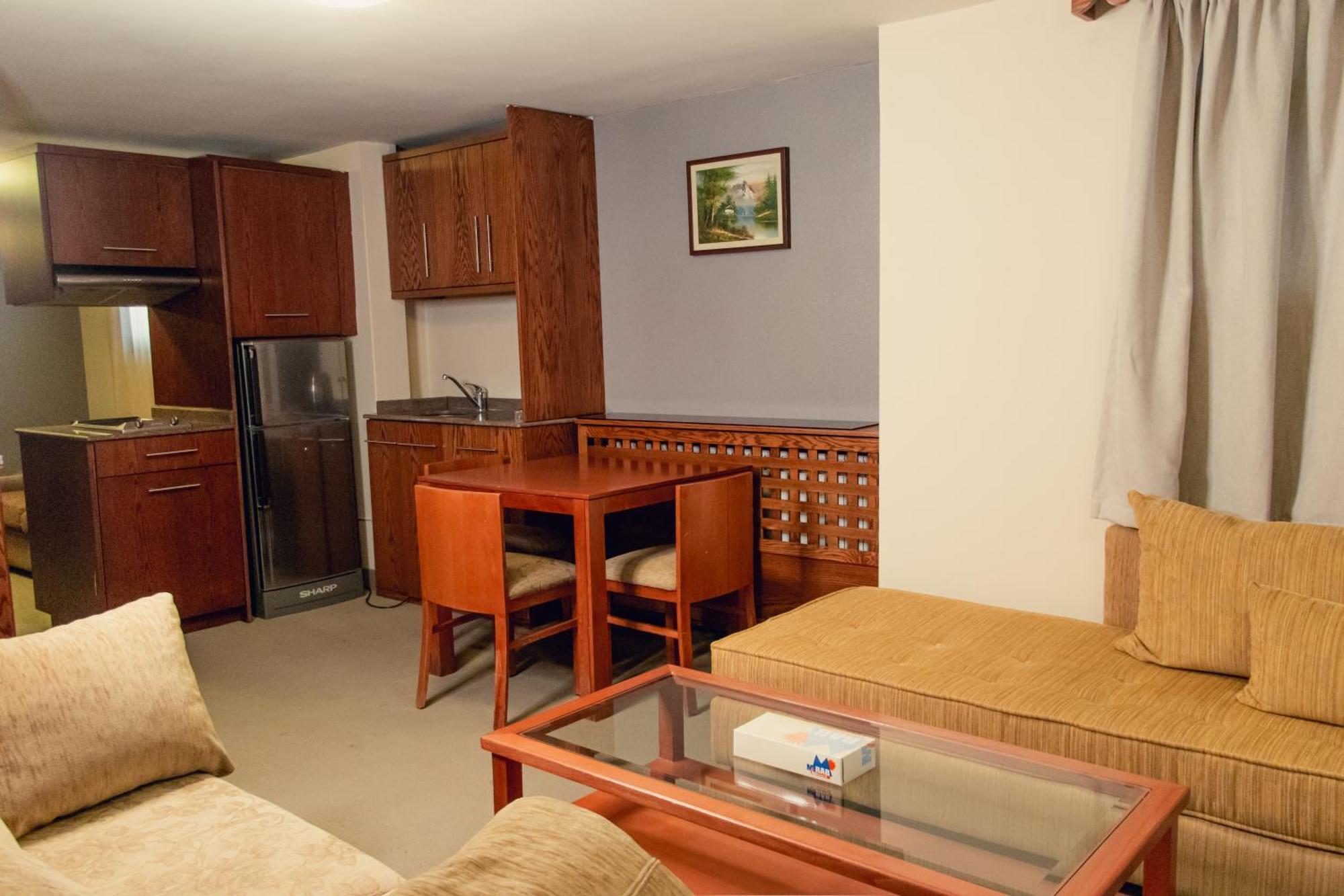 Merab Hotel Fārayyā Esterno foto