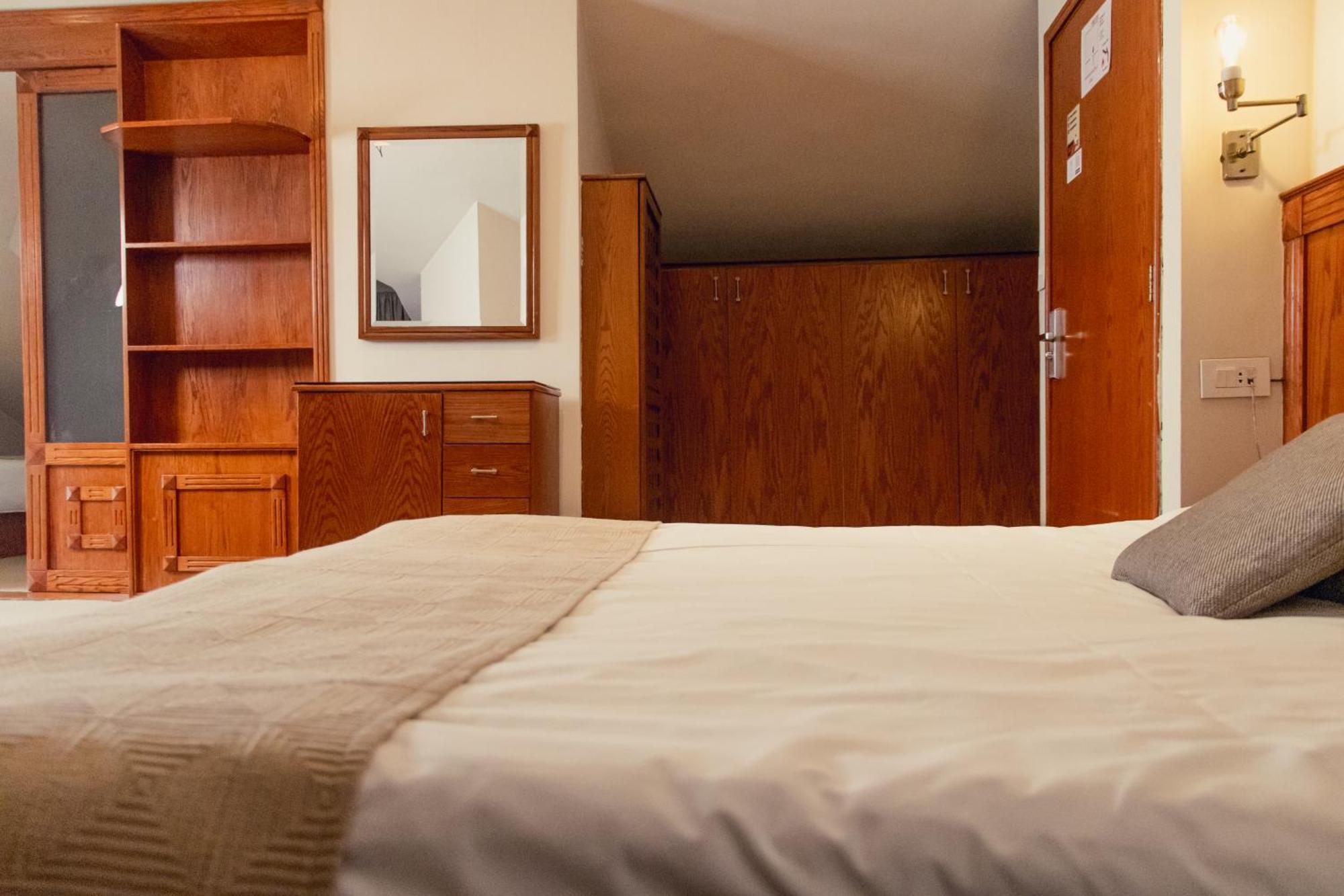 Merab Hotel Fārayyā Esterno foto